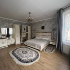 Люкс (Четырехместный Люкс), Гостиница Эльбрусия