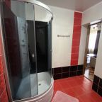 Люкс (Люкс), Гостиница Дружба