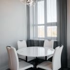 Апартаменты (WHITE), Отель PILLARS