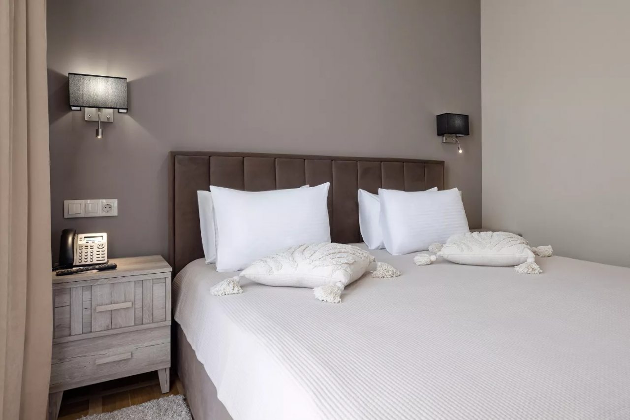 Просторный двухкомнатный номер вместимостью до 4 мест