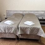 Люкс, Гостиница Седьмой регион