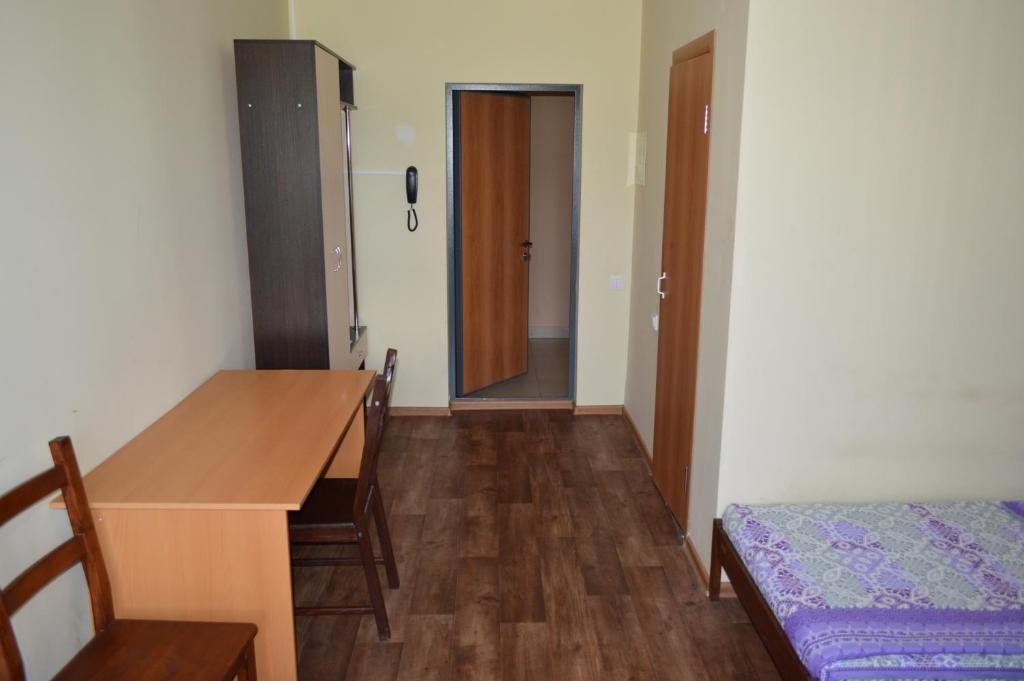 Трехместный (Трехместный номер с душем), Гостиница KURALOVO