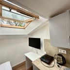 Двухместный (Студия Мансарда с двуспальной кроватью), Апарт-отель SyncotelHome na Neve