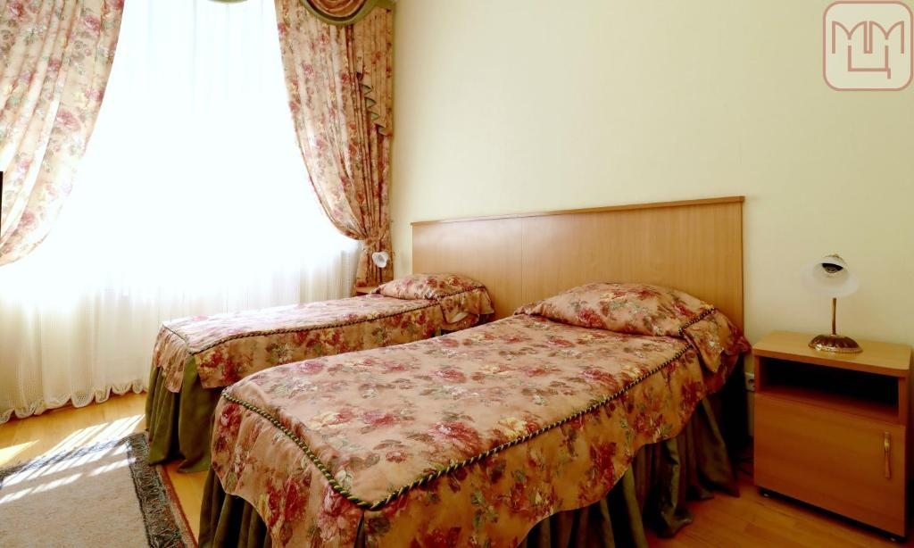 Двухместный (Стандартный двухместный номер с 2 отдельными кроватями) санатория Литвиново, Любаново