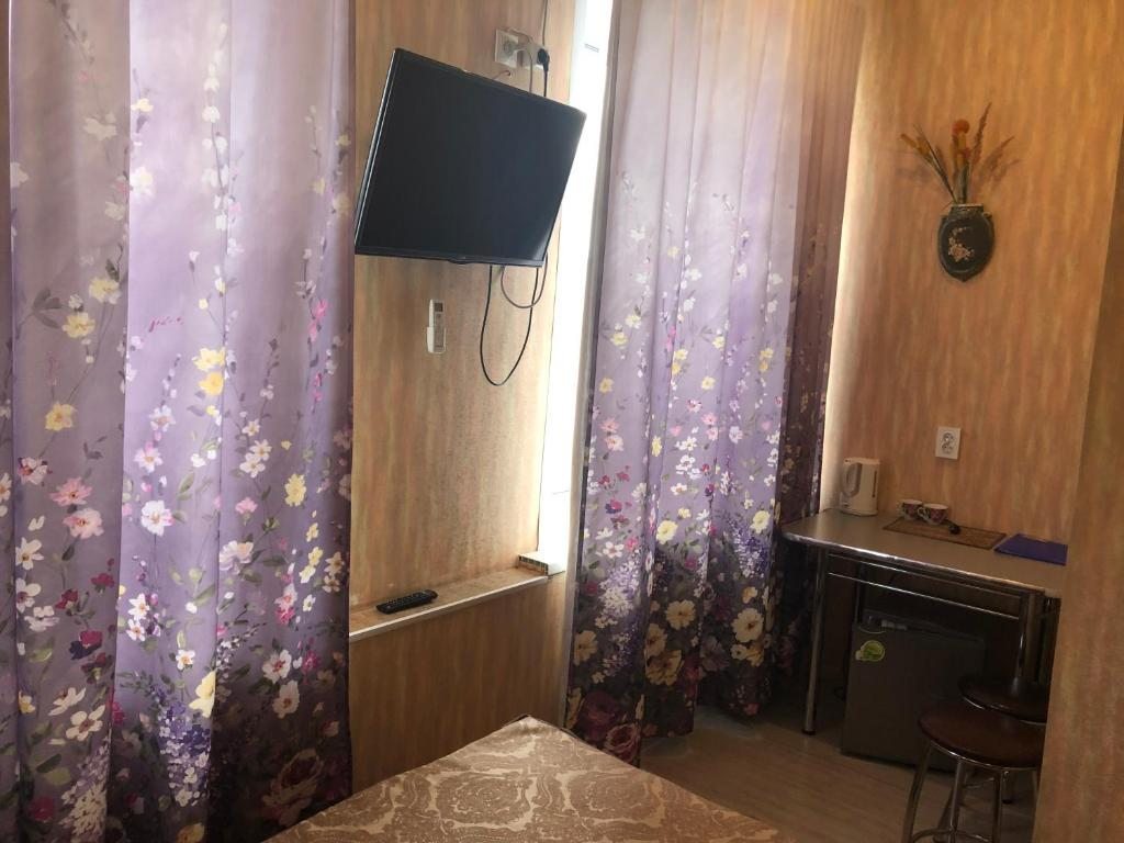 Двухместный (Стандартный двухместный номер с 1 кроватью и общей ванной комнатой) гостевого дома Fortuna Guest House, Махалино