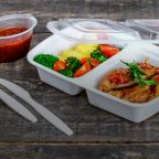 Упакованные ланчи, Гостиница Фортуна