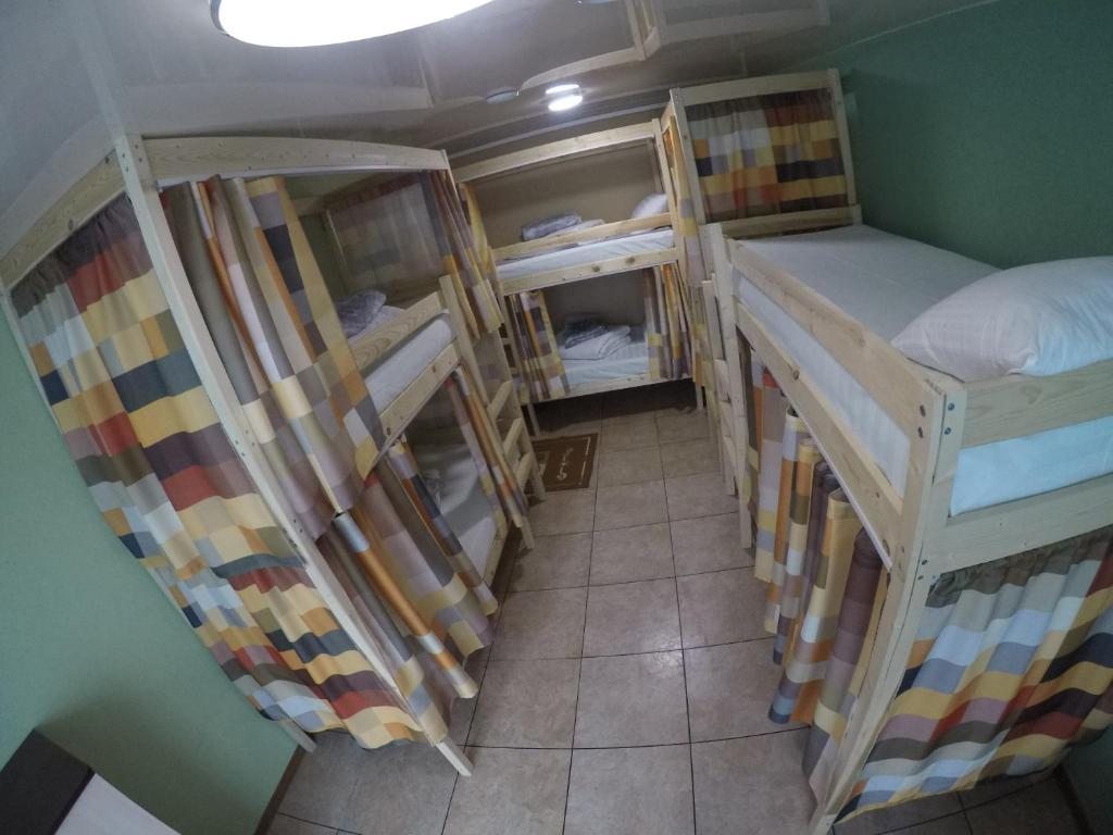 Номер (Кровать в общем 8-местном номере) хостела Kamchatka Green Point, Нагорный