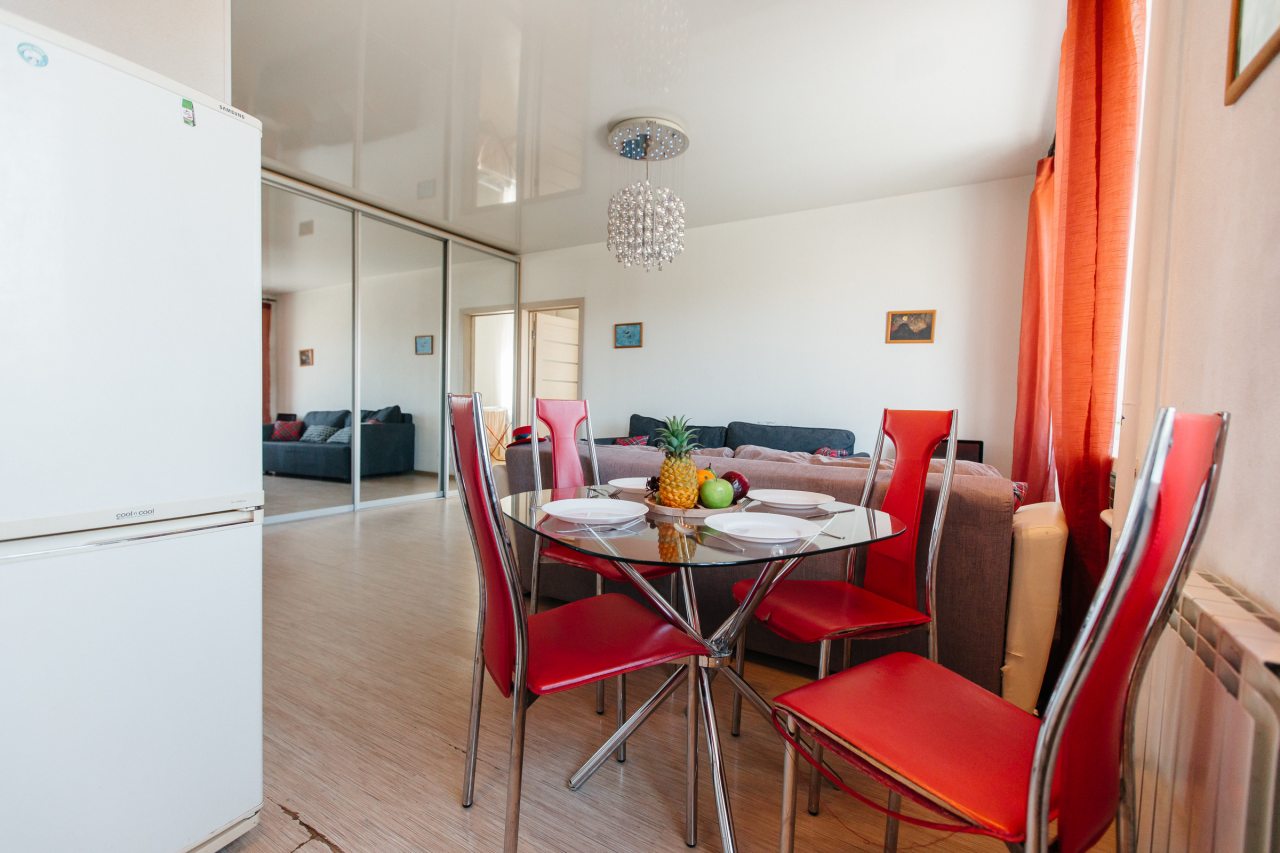 Квартира (Siberia, Апартаменты для 6х, кондиционер (Карла Маркса 27)), Апартаменты Welcome Apartment