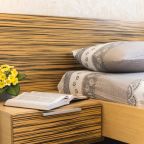 Квартира (Diamond, Бизнес-Апартаменты Новый дом Золотая Нива (Бориса Богаткова 208 2)), Апартаменты Welcome Apartment