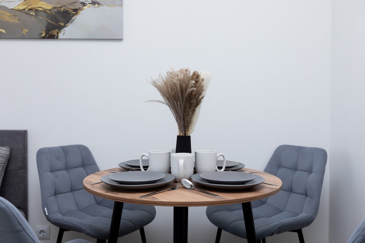 Апартаменты (На Красном факеле 25/1), Апартаменты Welcome Apartment