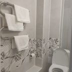 Трёхместный и более (Улучшенный стандарт с двуспальной или раздельными кроватями), Отель Рубеж