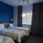 Трёхместный и более (Улучшенный стандарт с двуспальной или раздельными кроватями), Отель Рубеж