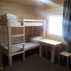 Трёхместный и более (Домик с койко-местами и общим санузлом), Отель Рубеж