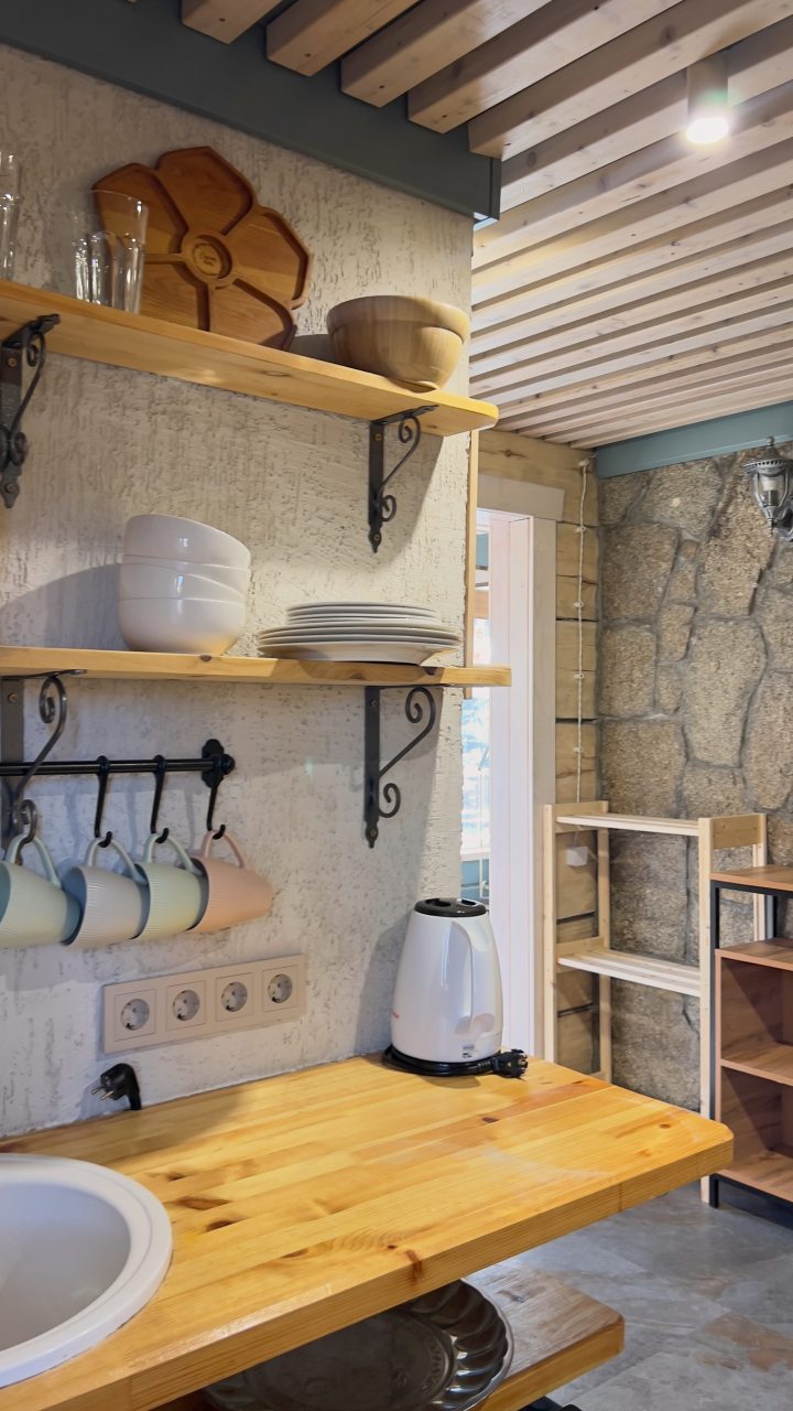 Дом (Осина с русской баней на дровах), Гостевой дом Дагар