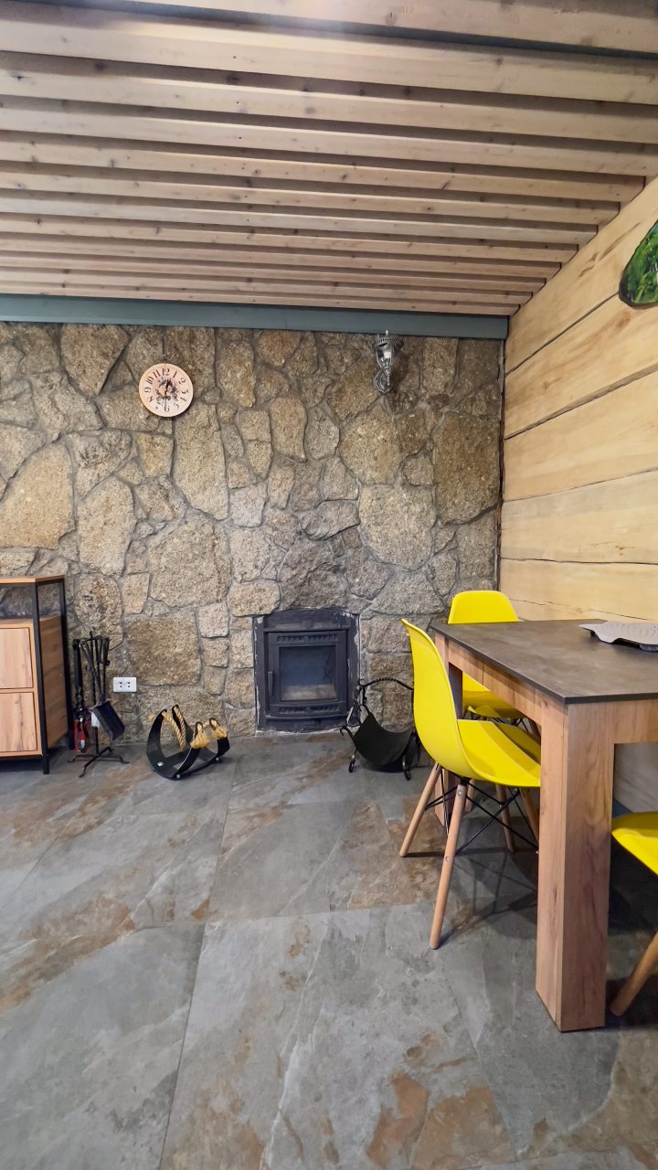 Дом (Осина с русской баней на дровах), Гостевой дом Дагар