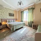De Luxe, Гостевой дом Тарасово Хаус