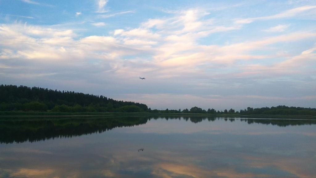 Номер (Дом для отпуска), Отель У озера