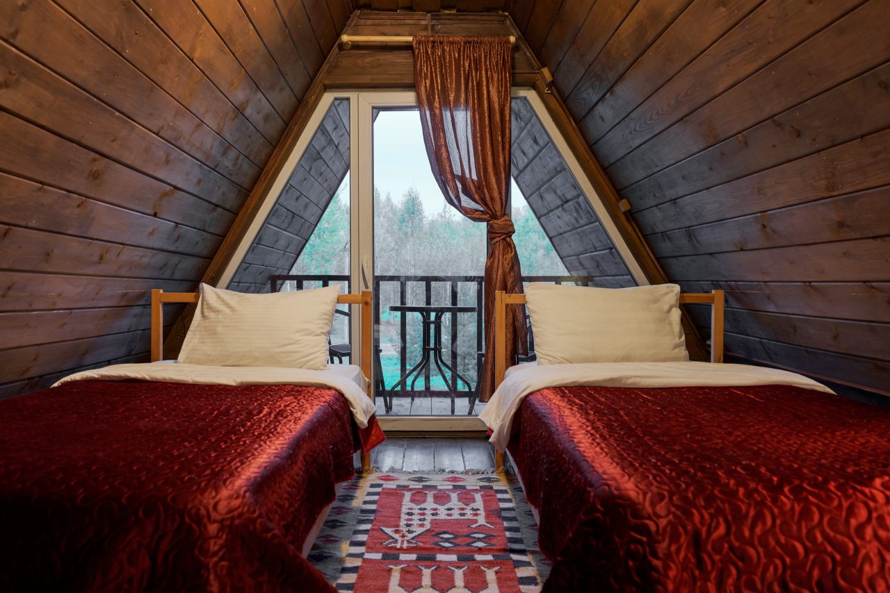 Бунгало (Дом семейный на четверых), База отдыха Алино