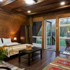 Бунгало (Дом семейный на четверых), База отдыха Алино