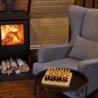 Бунгало (Домик двухуровневый с сауной и камином), База отдыха Алино