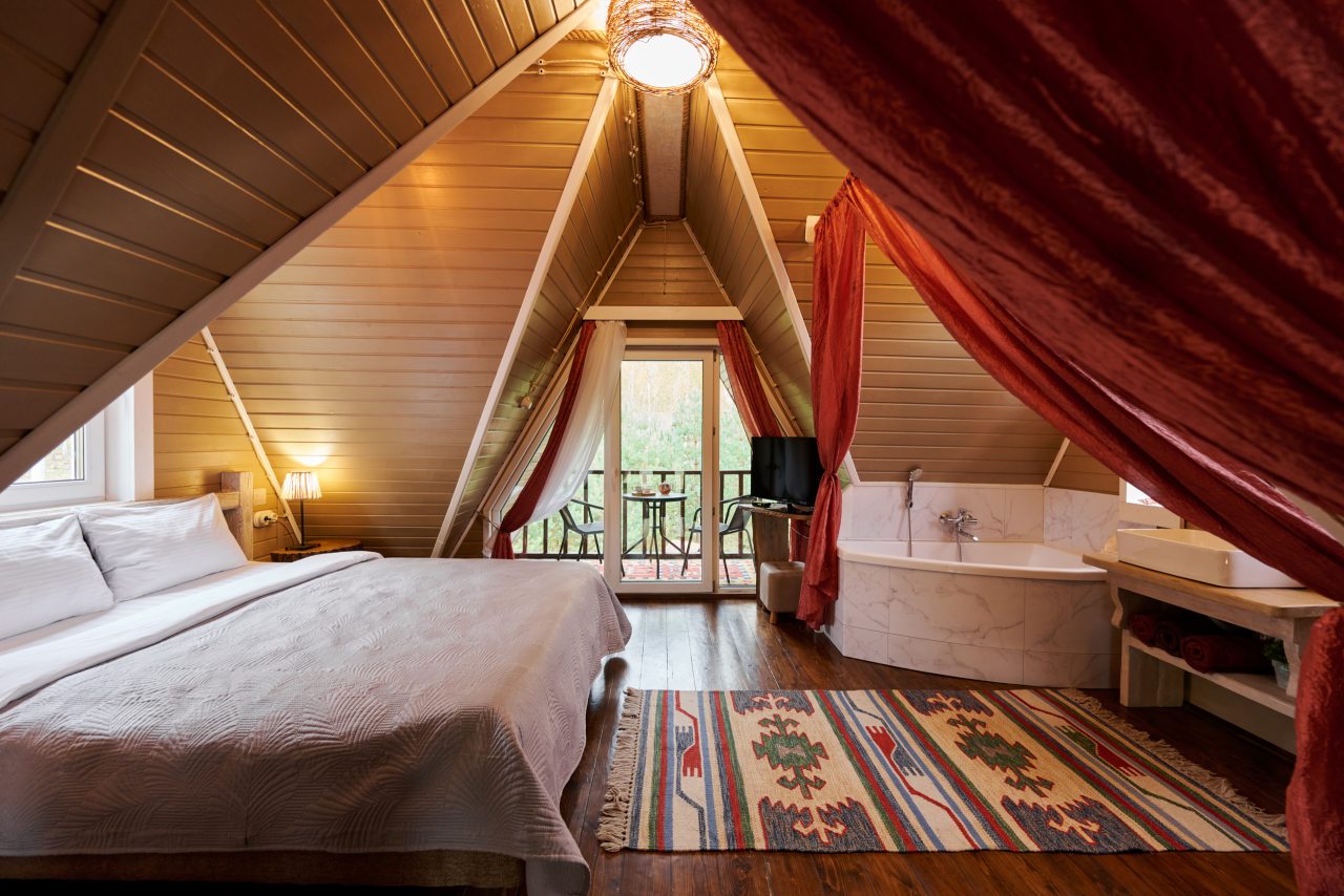 Бунгало (Домик двухуровневый с сауной и камином), База отдыха Алино