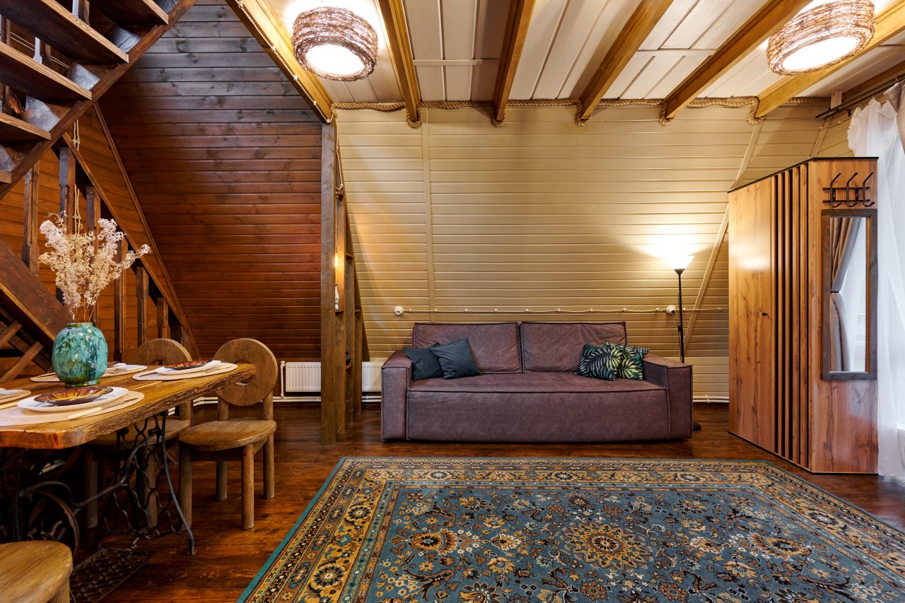 Бунгало (Домик двухуровневый с сауной и камином), База отдыха Алино