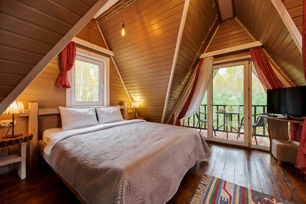 Бунгало (Домик двухуровневый с сауной и камином), База отдыха Алино