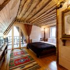 Люкс (Дом №12 категории Люкс с электрокамином и двумя санузлами), База отдыха Алино