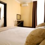 Четырехместный (Двухкомнатный 4х местный номер с камином), Гостевой дом Alpen House