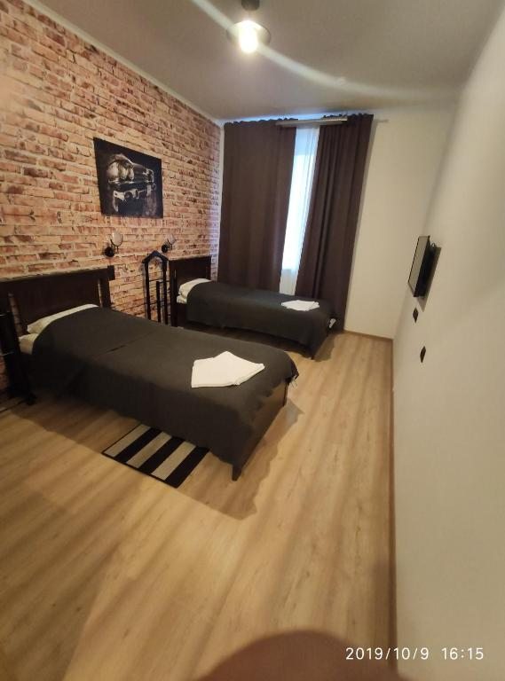 Двухместный (Двухместный номер с 2 отдельными кроватями и собственной ванной комнатой) мотеля СДЛ, Подберезье