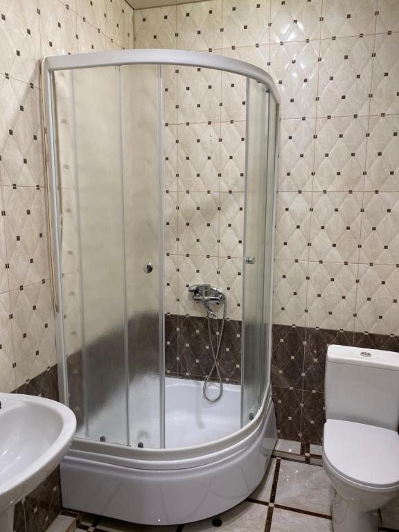 Одноместный (Одноместный номер с собственной ванной комнатой) отеля Империя, Назрань