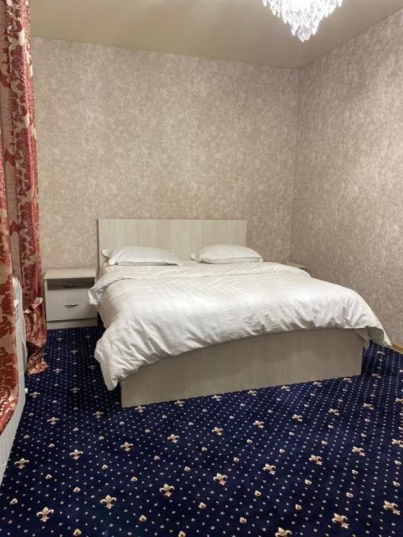 Двухместный (Двухместный номер с 1 кроватью и собственной ванной комнатой) отеля Империя, Назрань