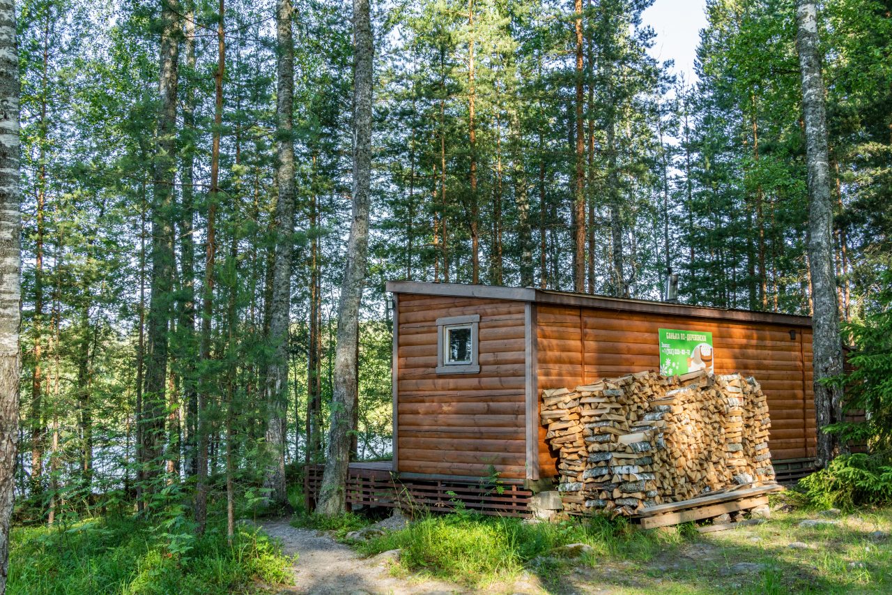 Апартаменты (С 2-мя спальнями и балконом 205/2-этаж), Загородный клуб Ромашка