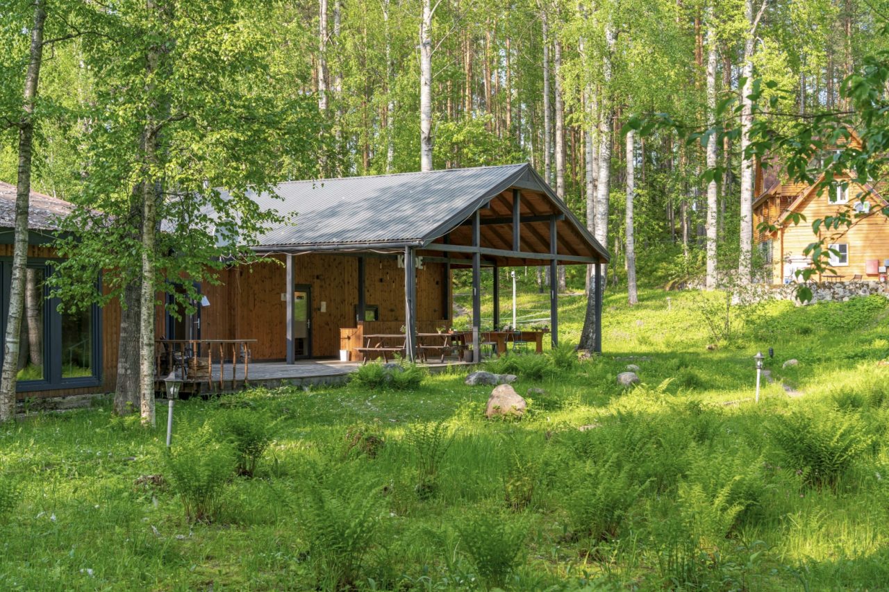 Апартаменты (С 1-й спальней и балконом 207/2-этаж), Загородный клуб Ромашка