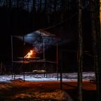 Коттедж (У озера с двумя спальнями 100м2), Загородный клуб Ромашка