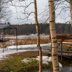 Коттедж (С 3-я спальнями, панорамными окнами, видом на озеро), Загородный клуб Ромашка