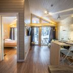 Дом (С видом на лес гостиная со спальней 36 м2), Загородный клуб Ромашка