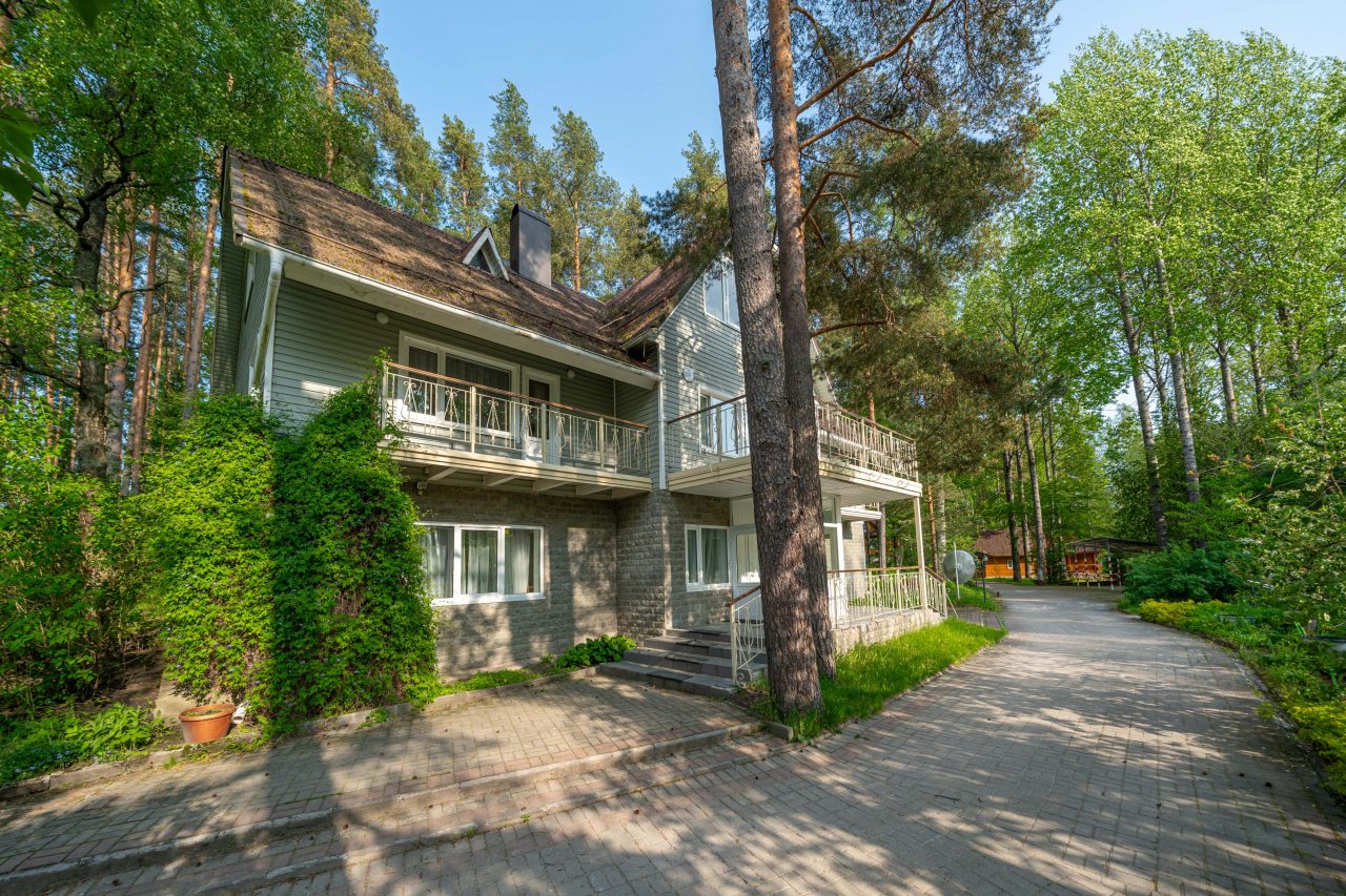 Коттедж (Большой  с сауной  7 спален), Загородный клуб Ромашка