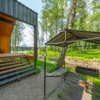 Коттедж (У озера с двумя спальнями 100м2), Загородный клуб Ромашка
