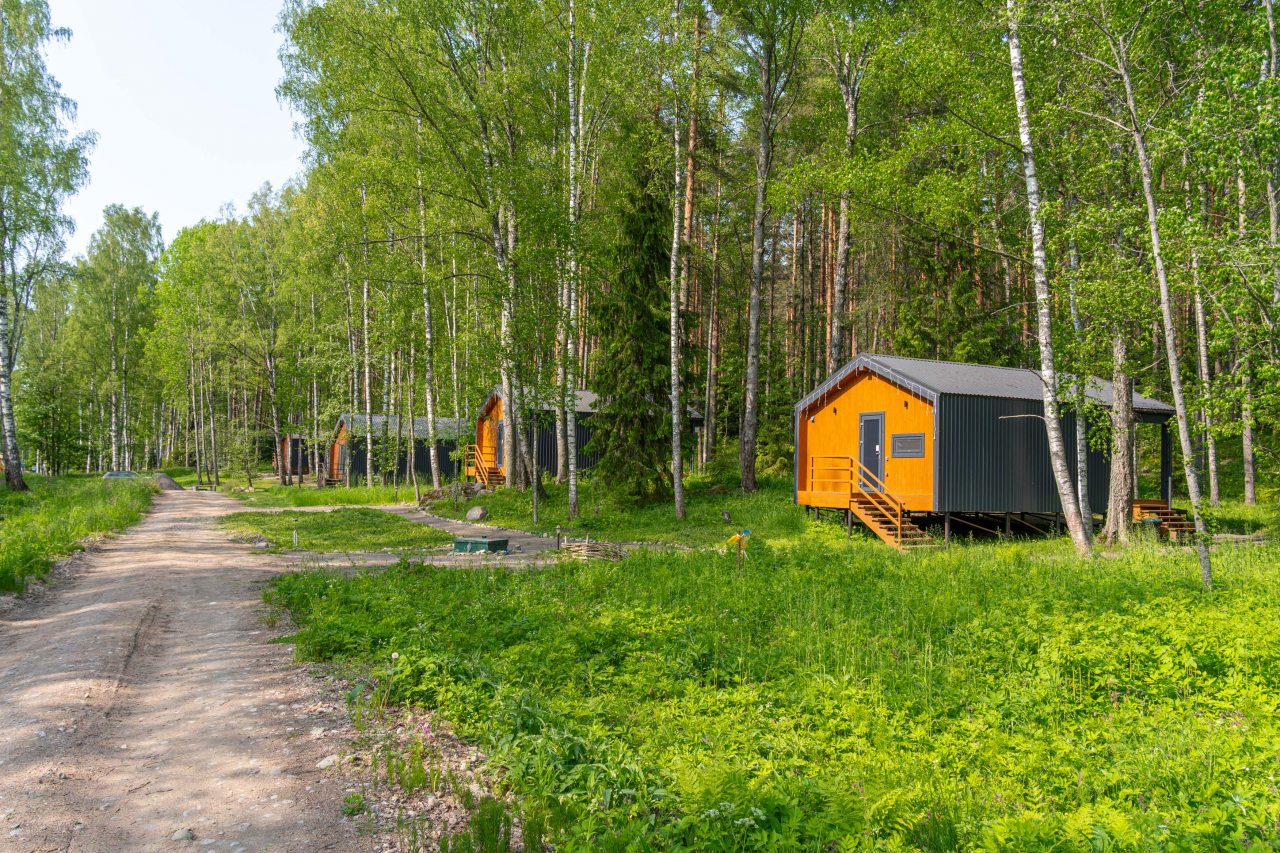 Коттедж (С панорамными окнами видом на лес 40м2), Загородный клуб Ромашка