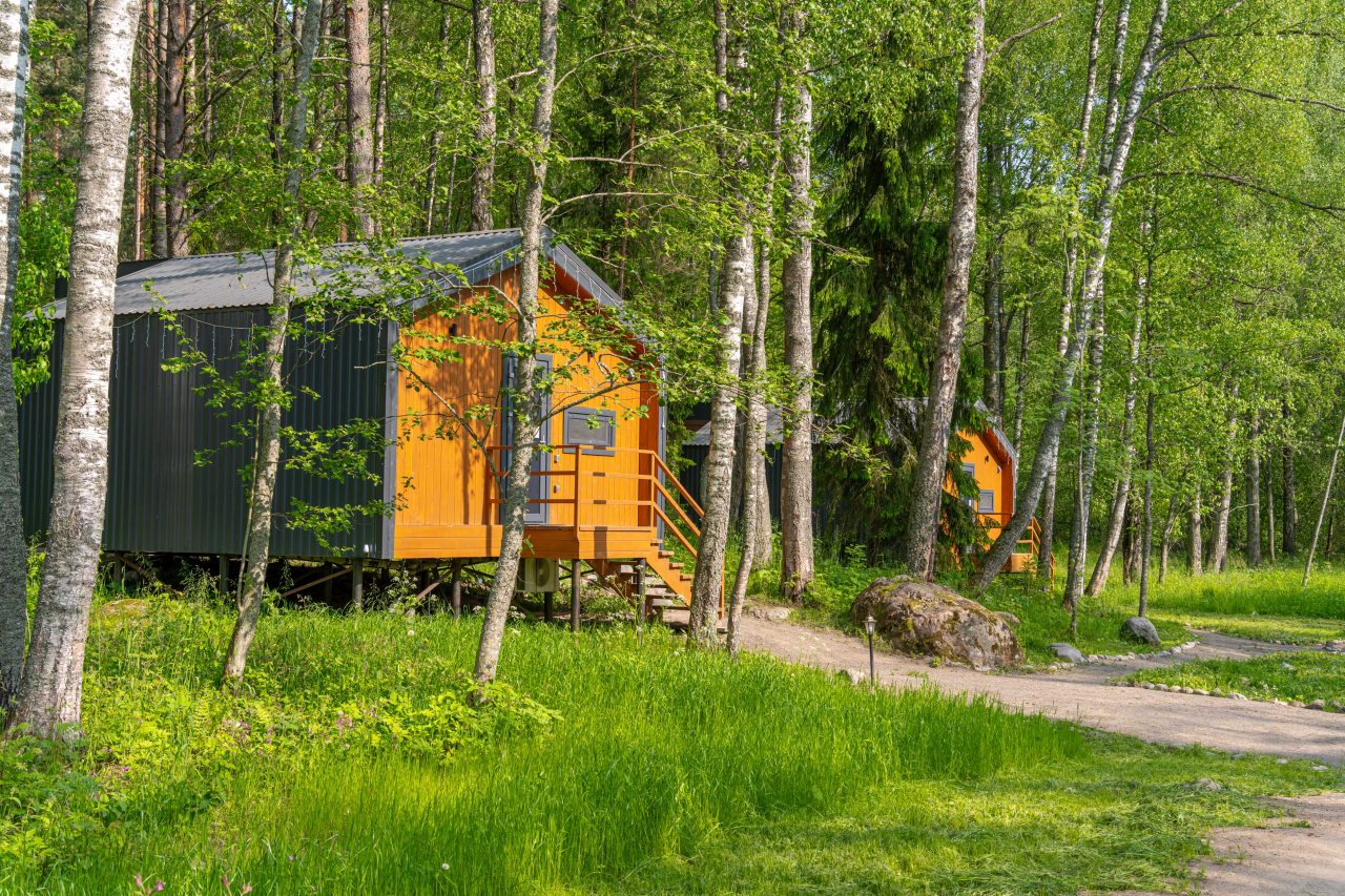 Коттедж (С панорамными окнами видом на лес 40м2), Загородный клуб Ромашка
