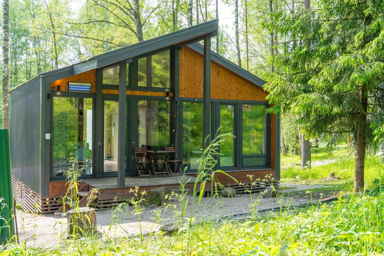 Дом (С видом на лес c 2-мя спальнями 54 м2), Загородный клуб Ромашка