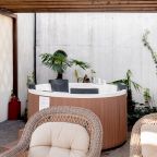 Апартаменты (Апартаменты с террасой и джакузи), Отель Рановский парк