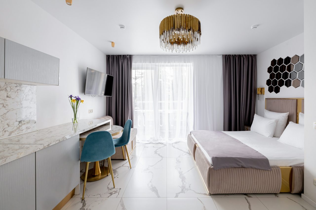 De Luxe (Делюкс видовой с балконом и террасой), Отель Рановский парк