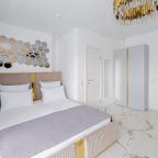De Luxe (Делюкс видовой с балконом и террасой), Отель Рановский парк