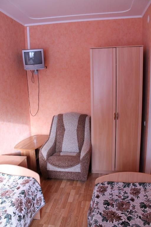 Номер (Односпальная кровать в номере эконом-класса с 2 кроватями) санатория Надежда, Сузгарье
