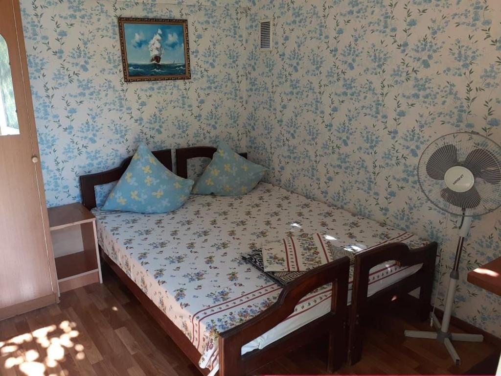 Трехместный (Трехместный номер) гостевого дома На Соловьяновой, Анапа
