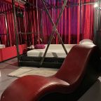 Полулюкс (Номер Делюкс с кроватью размера «king-size» Шибари), Отель Red Room