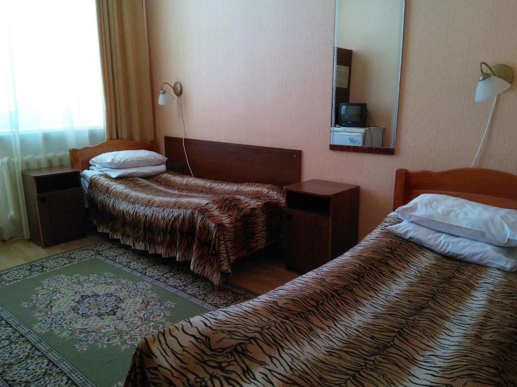 Двухместный (Двухместный номер с 2 отдельными кроватями, лечение включено) курортного отеля Дубки, Ундоры