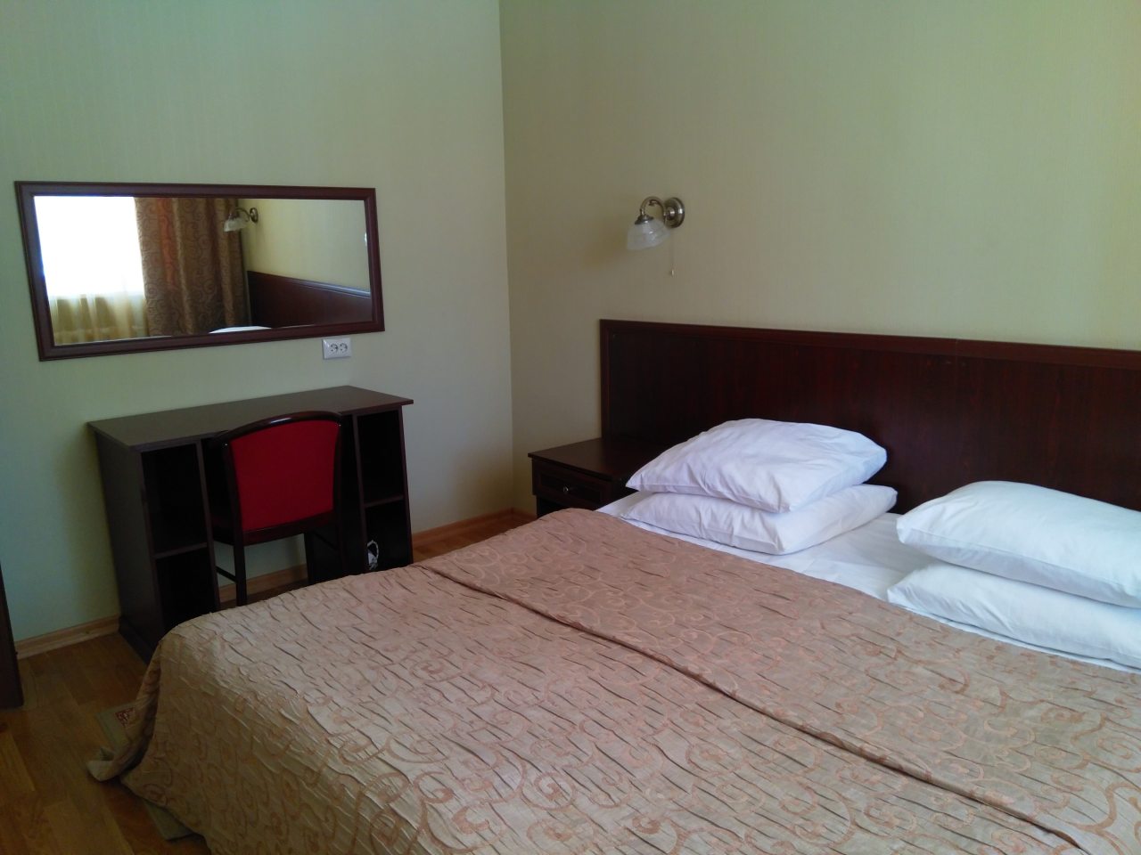 Двухместный (Джуниор сюит 1 корпус), Санаторий Дубки